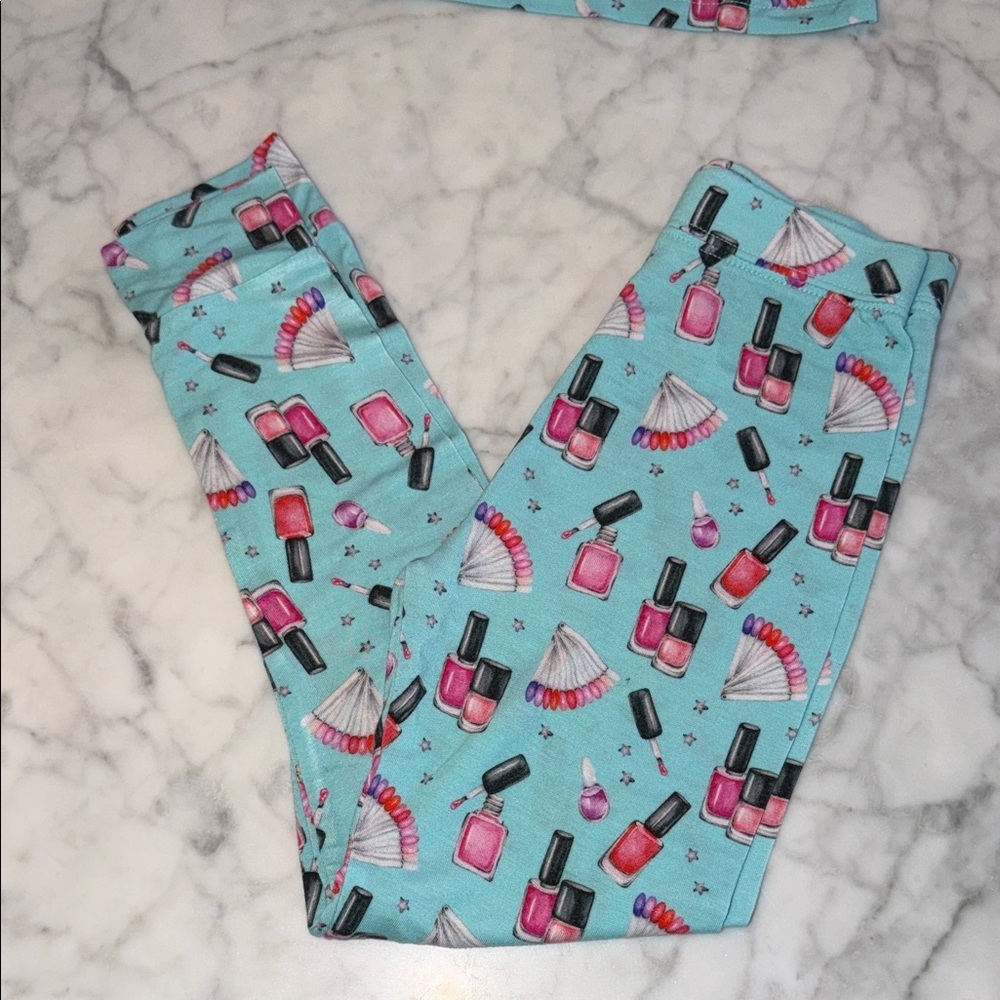 Lev Baby Avery Toddler along Charming Kids Pajama Set with Makeup/Nails Print 3T - Picture 5 of 5